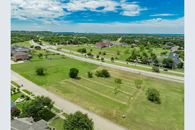 439 Breezeway Court, Cedar Hill, TX 75104 - Photo 2