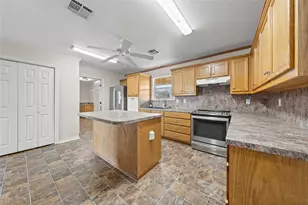 771 Hcr 2233, West, TX 76691 - Photo 4