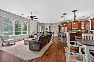 409 Navajo Trail, Lake Kiowa, TX 76240 - Photo 6