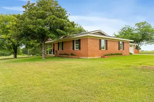 1802 Co Rd 428, Stephenville, TX 76401 - Photo 4