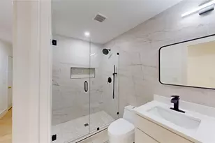 7126 Edgerton Dr, Dallas, TX 75231 - Photo 24