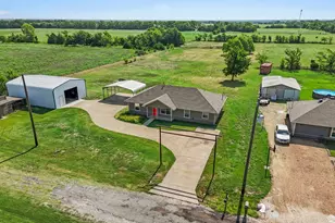 818 N Main St, Dodd City, TX 75438 - Photo 26