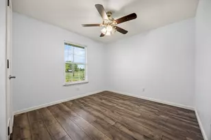 818 N Main St, Dodd City, TX 75438 - Photo 12