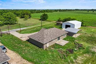 818 N Main St, Dodd City, TX 75438 - Photo 28