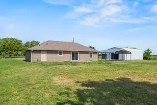 818 N Main St, Dodd City, TX 75438 - Photo 24