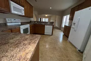 1114 Sunderland Ct, Fort Worth, TX 76134 - Photo 10