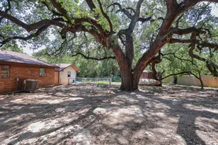 1203 E Apache Trail, Granbury, TX 76048 - Photo 24