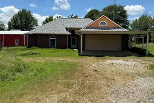 3016 Co Rd 4405, Commerce, TX 75428 - Photo 2