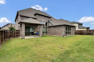 13957 Woodford Ln, Frisco, TX 75035 - Photo 32