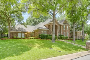 5004 Bridgewater Dr, Arlington, TX 76017 - Photo 1