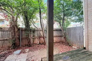 980 S Weatherred Dr, Richardson, TX 75080 - Photo 10