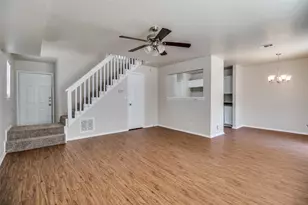 913 N Brents Ave, Sherman, TX 75090 - Photo 2