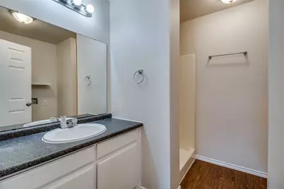 913 N Brents Avenue, Sherman, TX 75090 - Photo 16