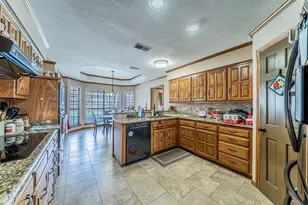 5609 Euclid Dr, Arlington, TX 76013 - Photo 10