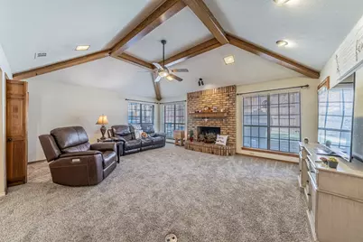 5609 Euclid Drive, Arlington, TX 76013 - Photo 4