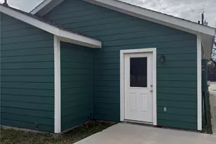 313 SW 14th Ave, Mineral Wells, TX 76067 - Photo 4