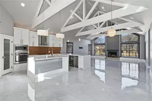 310 Splitrail Dr, Mabank, TX 75143 - Photo 2