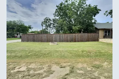 201 E 7th Street, Weatherford, TX 76086 - Photo 6