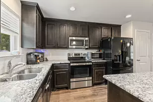 396 Wild Hill Oak Dr, Springtown, TX 76082 - Photo 10