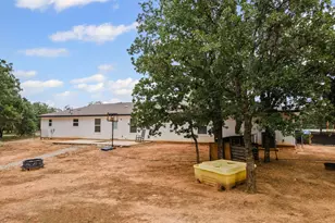 396 Wild Hill Oak Dr, Springtown, TX 76082 - Photo 32