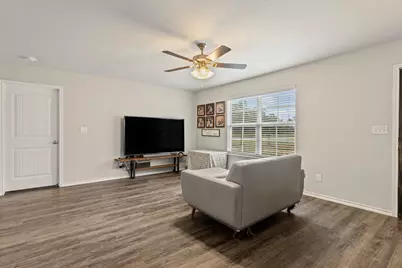 396 Wild Hill Oak Drive, Springtown, TX 76082 - Photo 6