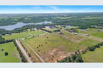 23507 Alexander Road, Pilot Point, TX 76258 - Photo 4
