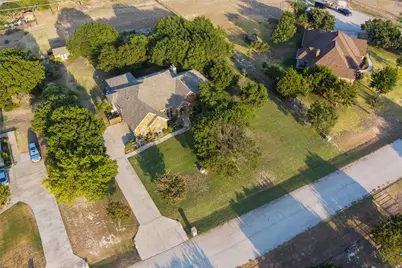 408 Sandridge Drive, Weatherford, TX 76085 - Photo 38