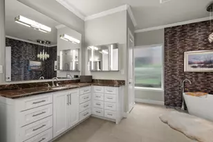 7004 Stone Bluff Ct, Granbury, TX 76048 - Photo 14