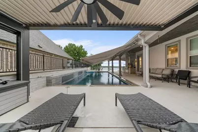 7004 Stone Bluff Court, Granbury, TX 76048 - Photo 32
