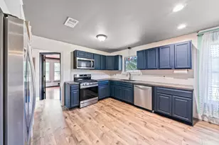 2002 Cherrywood Ln, Denton, TX 76209 - Photo 2