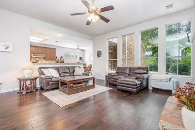 8713 Lakeside Drive, Rowlett, TX 75088 - Photo 10