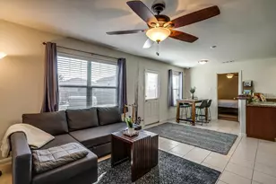 605 Hidden Dale Dr, Fort Worth, TX 76140 - Photo 2