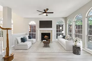 400 Black Rock Ct, Irving, TX 75063 - Photo 8