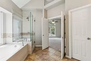 400 Black Rock Ct, Irving, TX 75063 - Photo 20