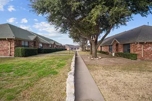 952 Austin Ct, Weatherford, TX 76086 - Photo 4