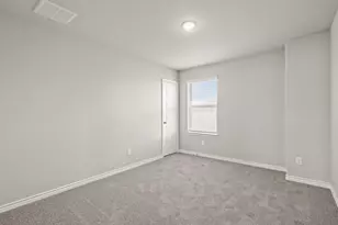 9228 Union Pacific Dr, Fort Worth, TX 76036 - Photo 14