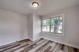 1236 E Powell Ave, Fort Worth, TX 76104 - Photo 18