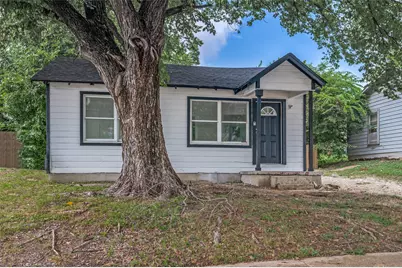 1236 E Powell Avenue, Fort Worth, TX 76104 - Photo 2