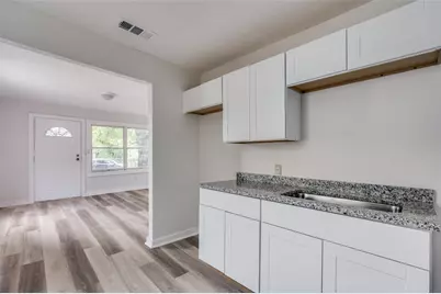 1236 E Powell Avenue, Fort Worth, TX 76104 - Photo 8