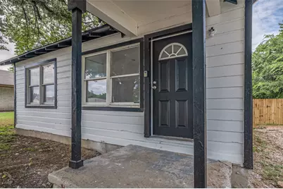 1236 E Powell Avenue, Fort Worth, TX 76104 - Photo 4