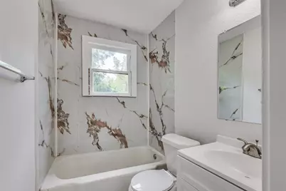 1236 E Powell Avenue, Fort Worth, TX 76104 - Photo 22