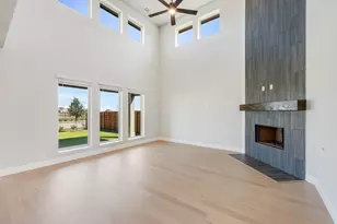 1018 Silver Sage Dr, Justin, TX 76247 - Photo 12