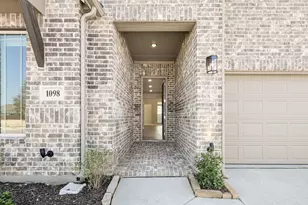 1098 Foxtail Dr, Justin, TX 76247 - Photo 4