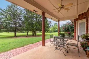 262 Briarcreek Rd, Whitesboro, TX 76273 - Photo 8