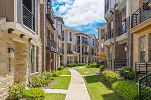 8222 Milroy Ln, Dallas, TX 75231 - Photo 30