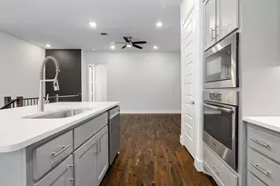 8222 Milroy Ln, Dallas, TX 75231 - Photo 10
