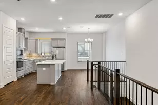 8222 Milroy Ln, Dallas, TX 75231 - Photo 16