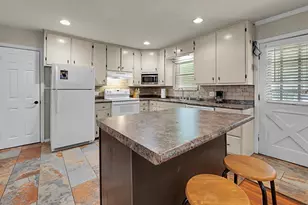 145 Darden Dr, Robinson, TX 76706 - Photo 6