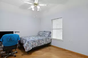 102 Royal Crest Ct, Red Oak, TX 75154 - Photo 16