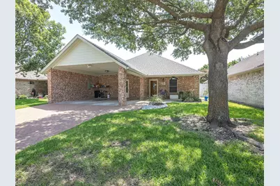 102 Royal Crest Court, Red Oak, TX 75154 - Photo 1